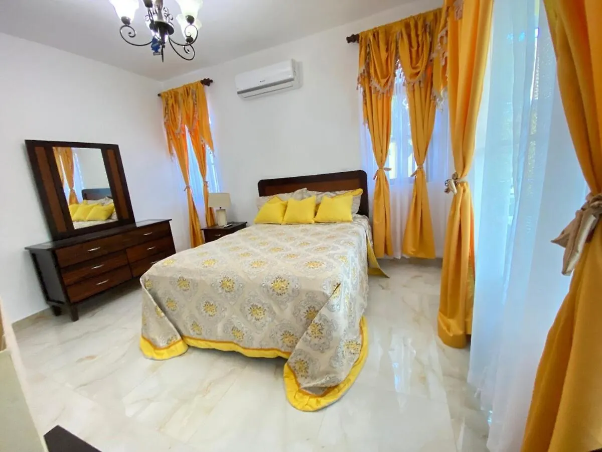 Beautiful Villa With Mountain View Πουέρτο Πλάτα