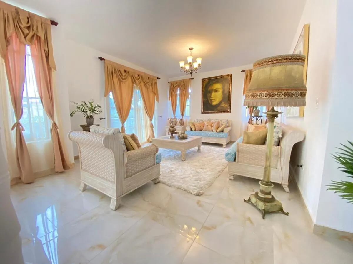 Beautiful Villa With Mountain View Πουέρτο Πλάτα